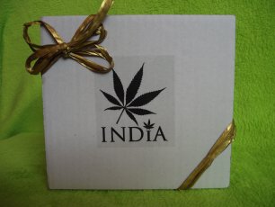 India Cosmetics- Zestaw prezentowy z kosmetykami konopnymi
