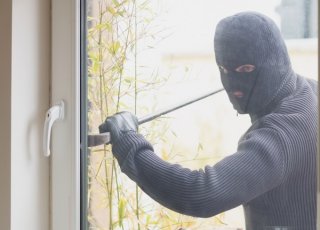 FOLIE ANTYWŁAMANIOWE