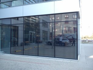 FOLIE PRZECIWSŁONECZNE I LUSTRZANE