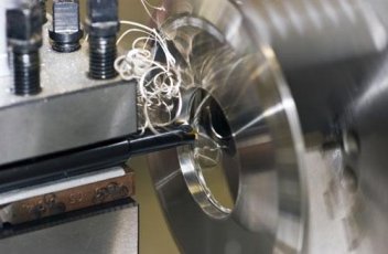 Cięcie i obróbka skrawaniem