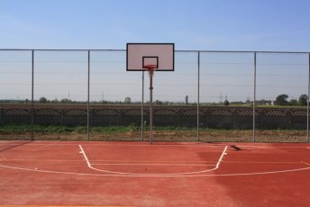 Ogrodzenia boisk i piłkochwyty