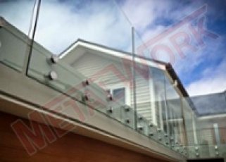 BALUSTRADY CAŁOSZKLANE