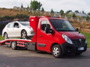 Pomoc drogowa, holowanie, laweta