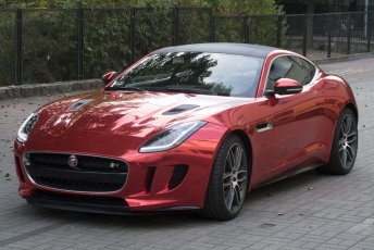 Oklejanie samochodów folią