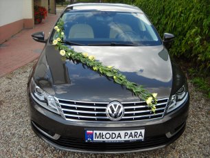 Dekoracje samochodów i kościołów