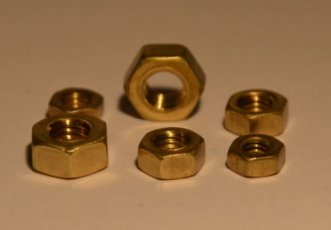 Nakrętki mosiężne M3 do M6 - produkcja