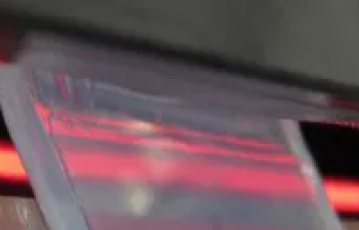 Gięcie termicze i formowanie próżniowe tworzyw sztucznych