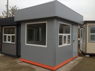 Budowa stróżowek i pawilonów