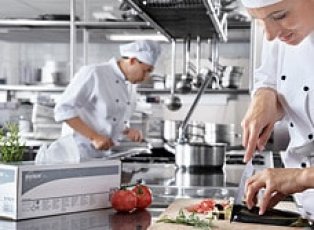 Procedury HACCP i czystość w hotelach 