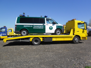 Auto-holowanie / Holowanie aut ciężarowych