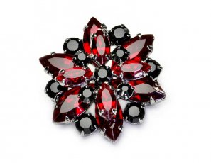 Broszka bordowo czarna 3D