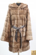 Kurtka (norka grzbiet)