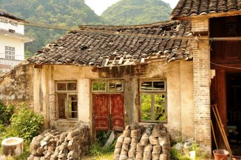 Wycena nieruchomości z budynkiem w trakcie budowy.