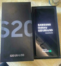 Samsung S20 128GB = €400 i Samsung S20 Ultra 128GB = €450