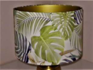 Abażury- z modnymi liśćmi Monstery.