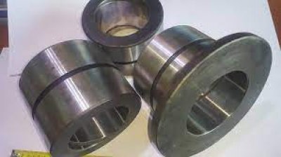 Dorabianie sworzni i tulei maszyn