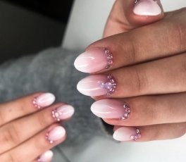 MANICURE - uzupełnienie żelu