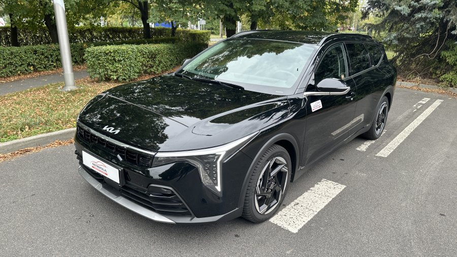 Wypożyczalnia samochodów Radom – Nowa KIA K4 Wagon 150 KM dołącza do floty Fastrental! 